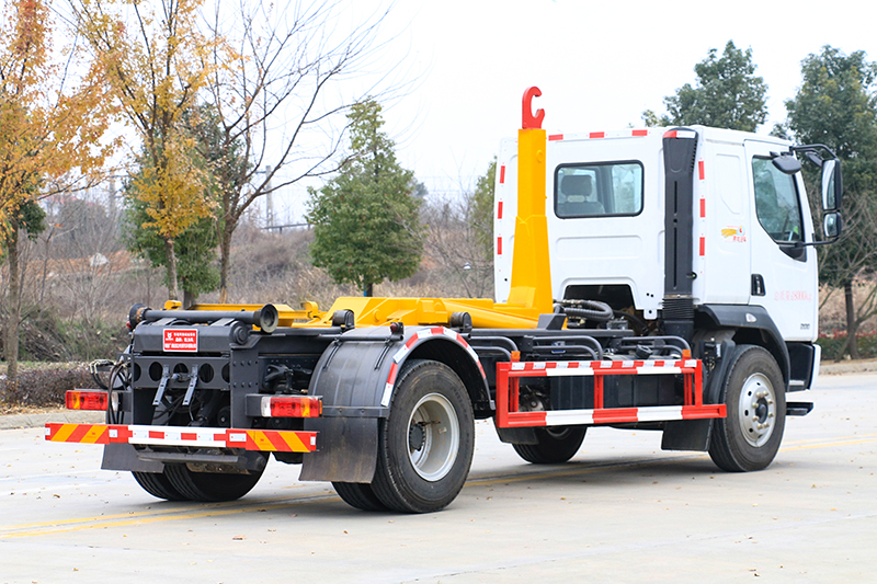 (套臂)东风柳汽乘龙套臂垃圾車(chē)(12方)